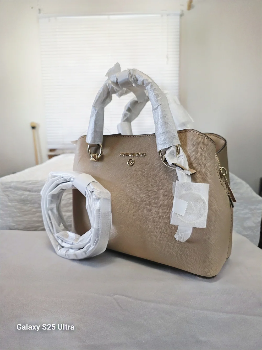 MICHAEL Michael Kors Edith Small Saffiano Leather Satchel In Camel